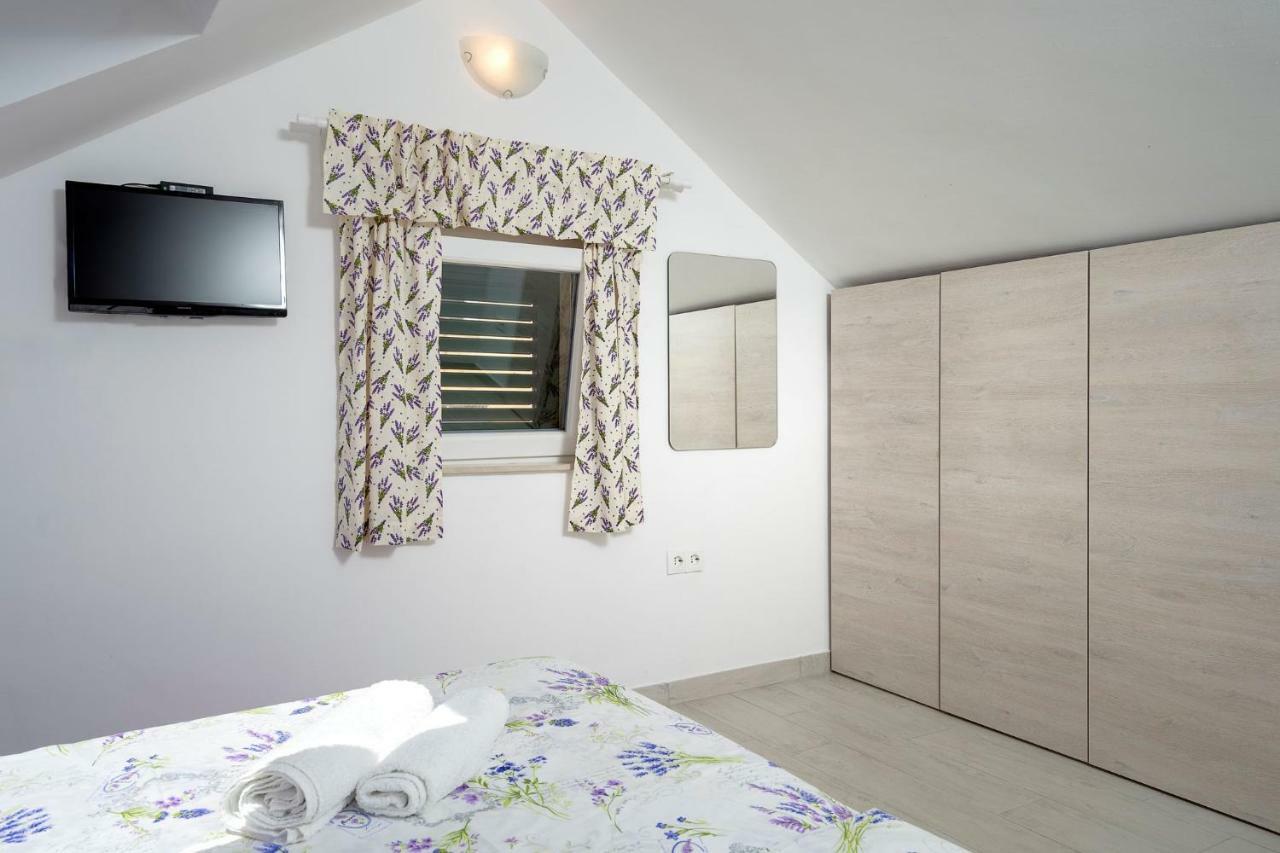 Apt Bobotovi In Center Of Stari Grad, Hvar Kültér fotó